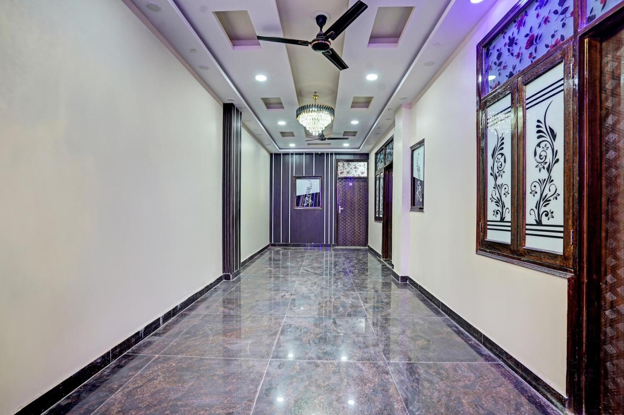 Hotel O Mount Palace Delhi (National Capital Territory of India)