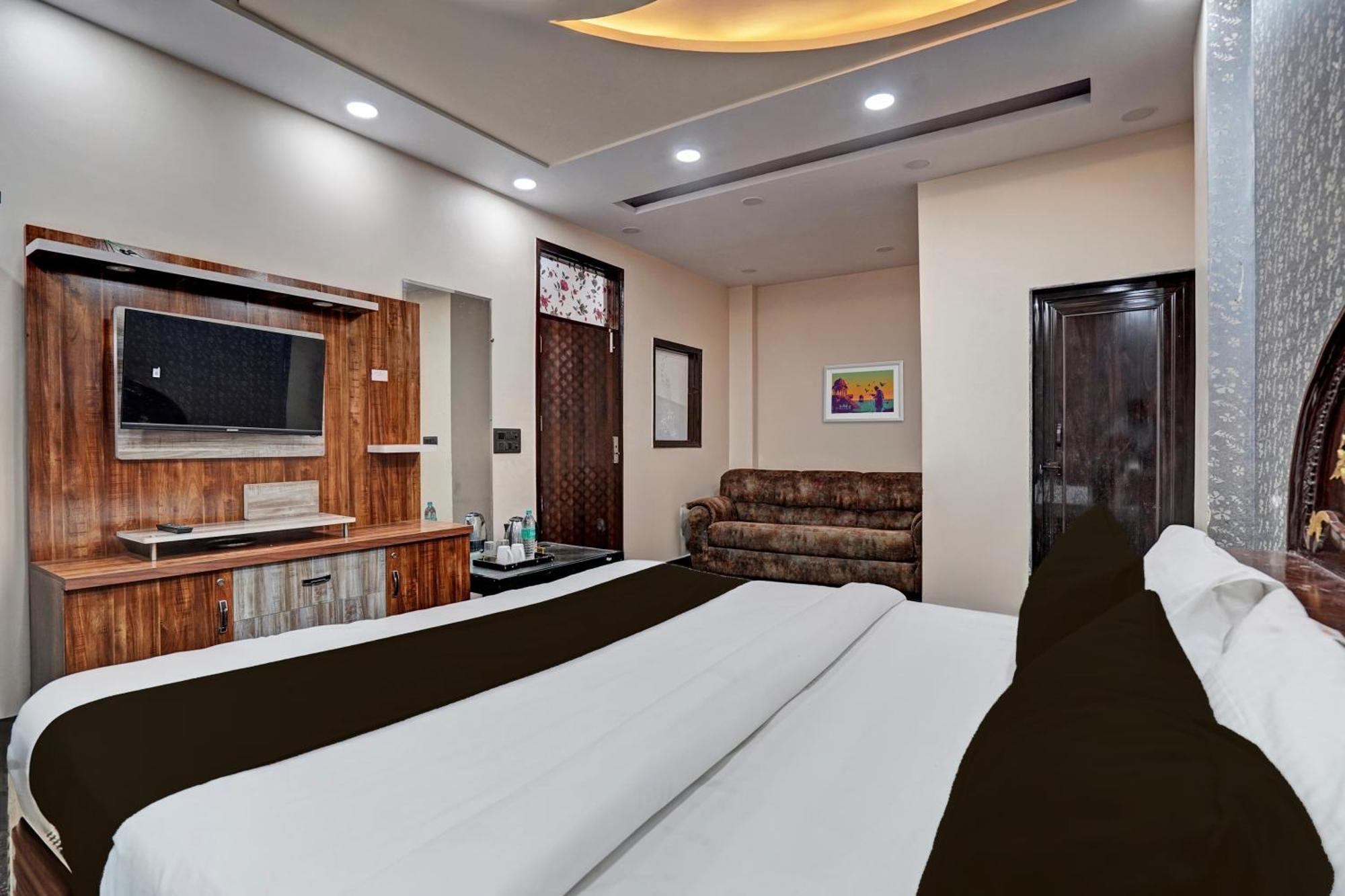 Hotel O Mount Palace Delhi (National Capital Territory of India)